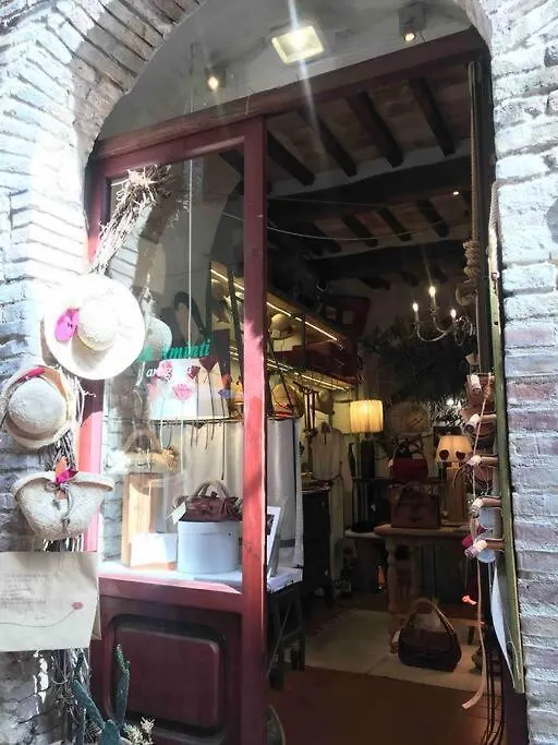 Apartment Tusci Loft, A Gem In The City San Gimignano Italy