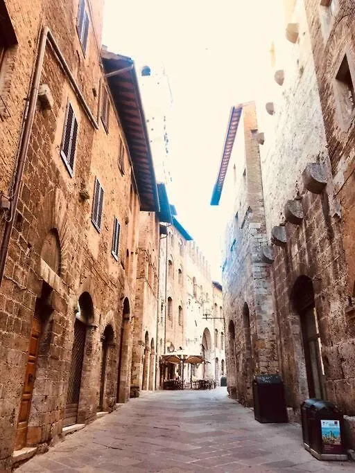 Tusci Loft, A Gem In The City San Gimignano 0*,
